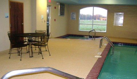 Holiday Inn Express & Suites Malvern By Ihg Exterior photo